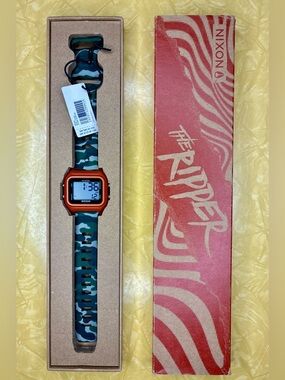 New in Box- Nixon Ripper Watch
